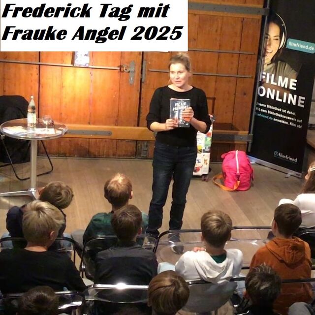 Portrait von Frauke Angel bei der Lesung in der Bücherei